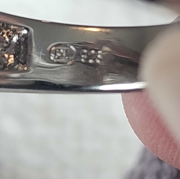 Moissanite 3 stone ring, sterling silver,  size 9 - Picture 9 of 9